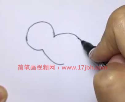 空中飞鸟简笔画