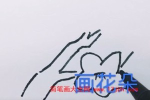 桃花的画法简笔画