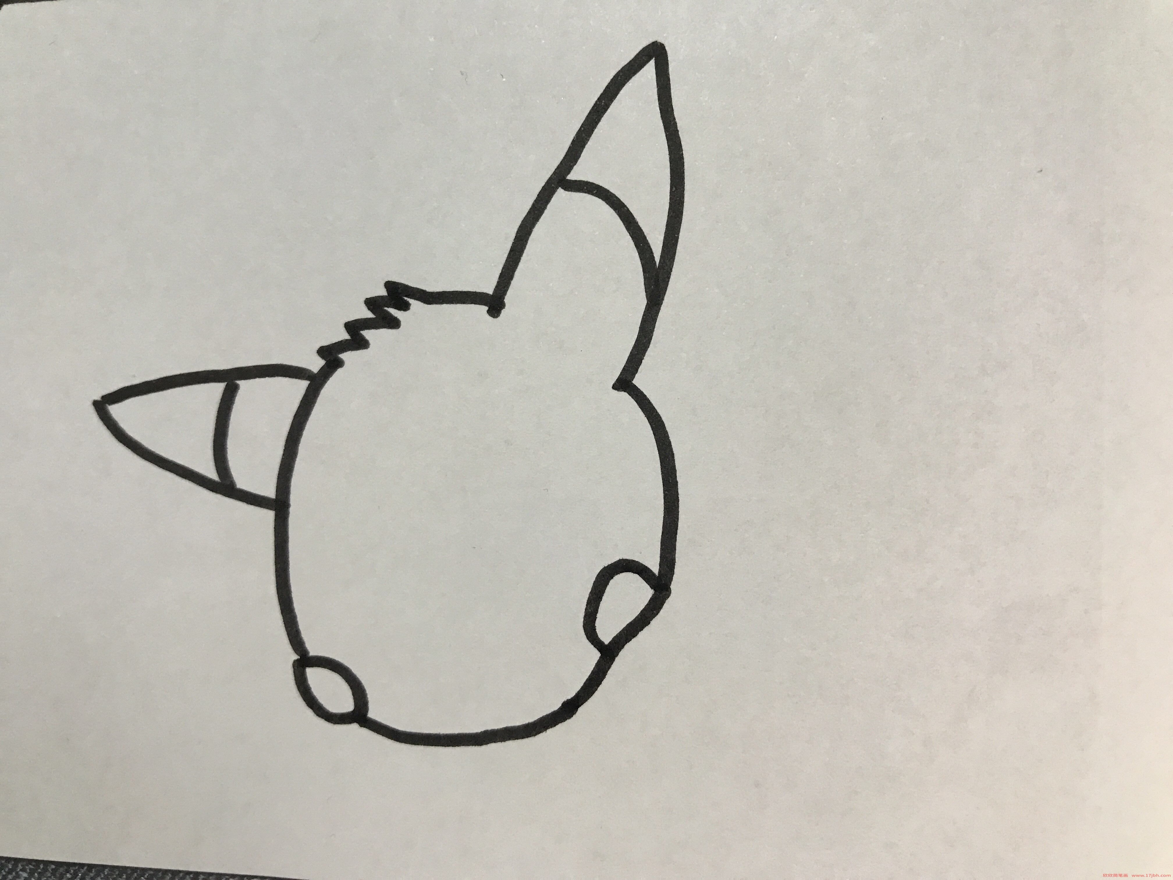 画皮卡丘简笔画