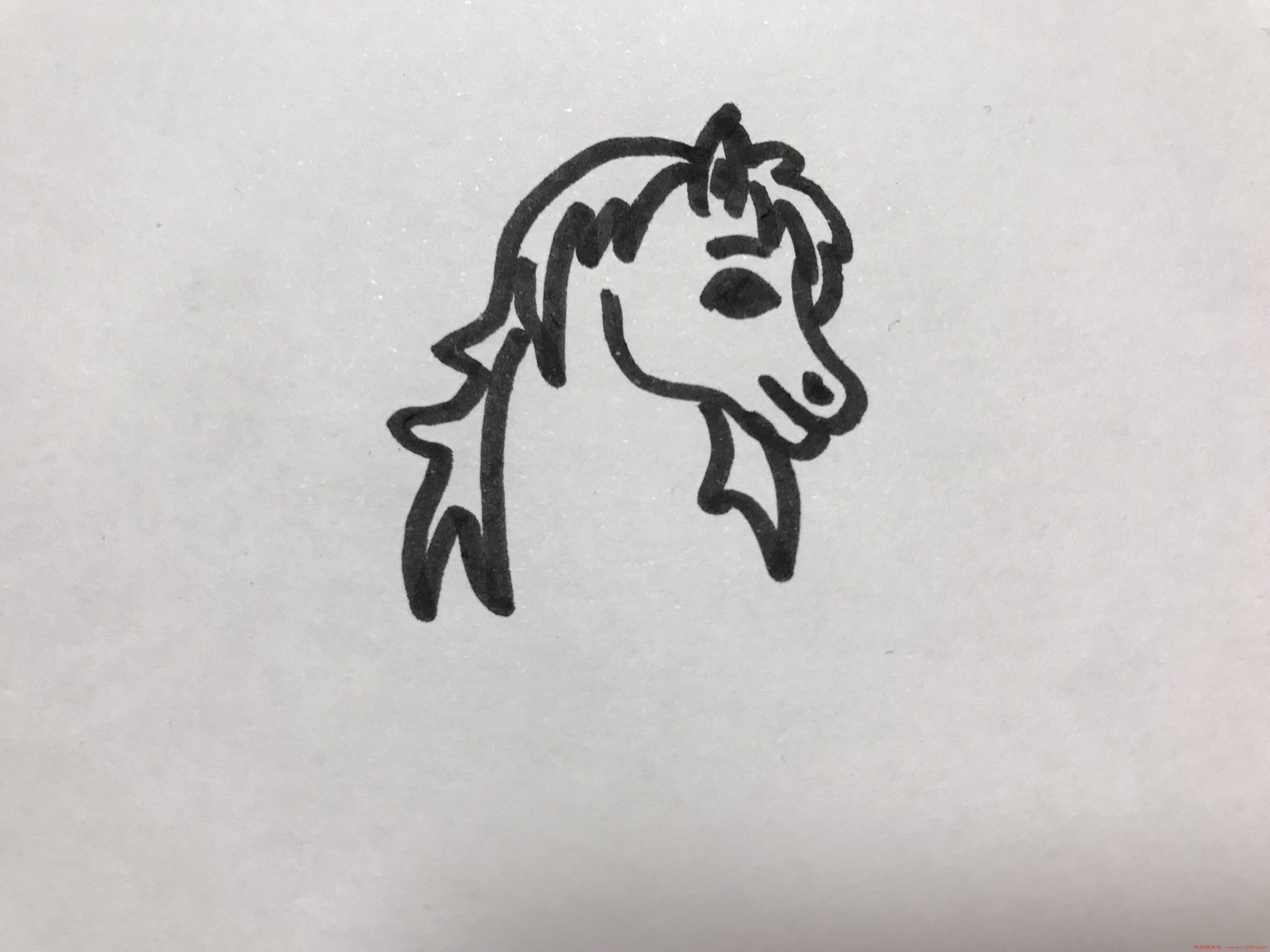 怎么画马的简笔画